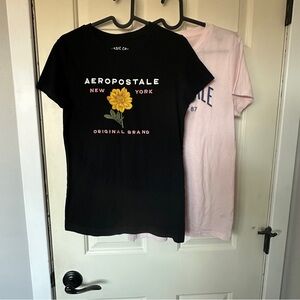 Aeropostale t-shirts juniors size L set of 2